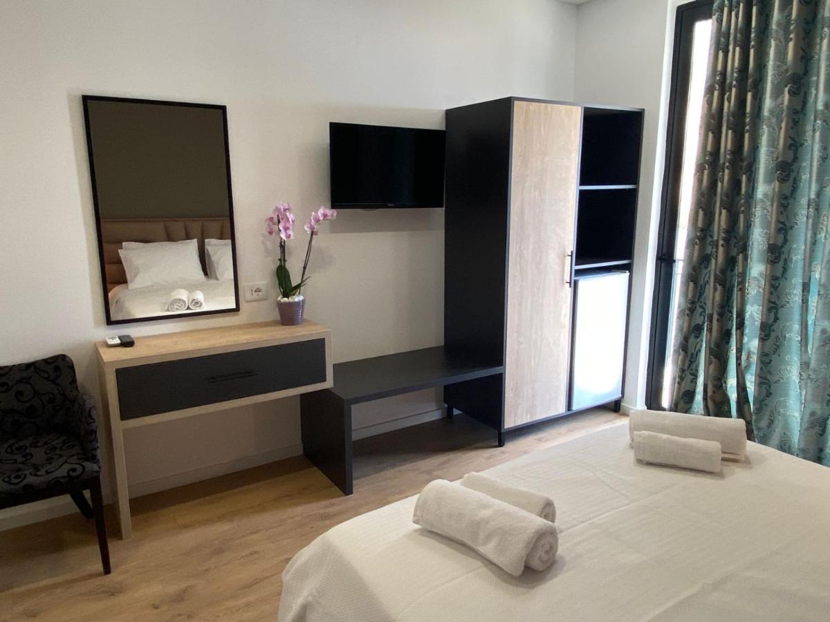 Augusto Rooms Sarandë Exteriör bild